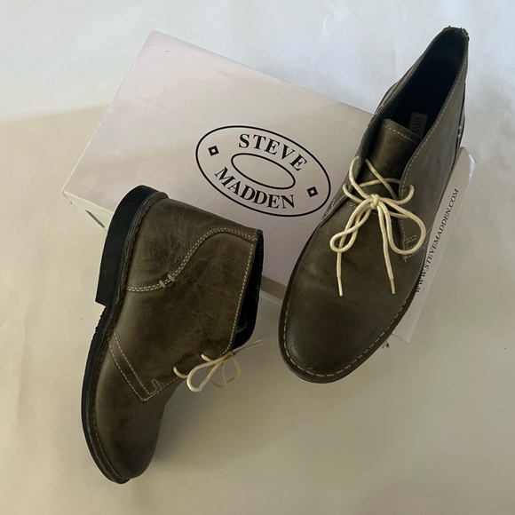 Steve Madden Other - Steve Madden Men's Olive Grey Chukka Boots 10.5